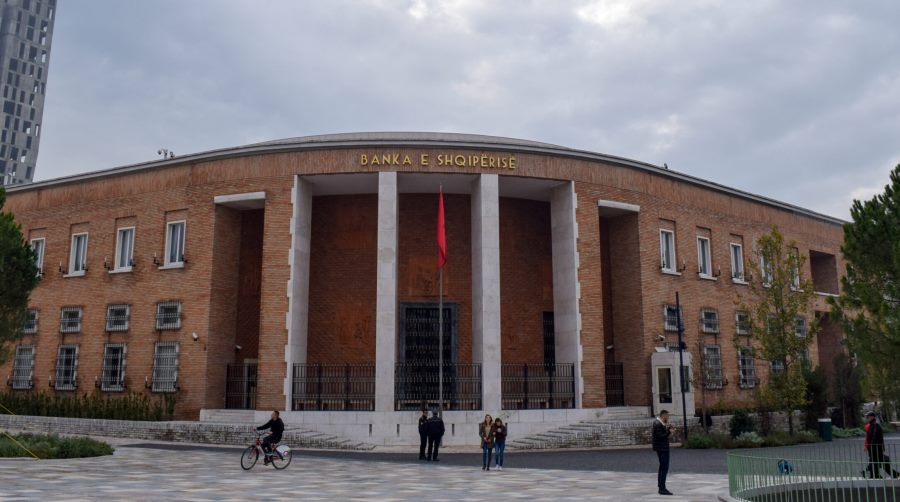 Kredite me probleme shenojne renie, bankat optimiste